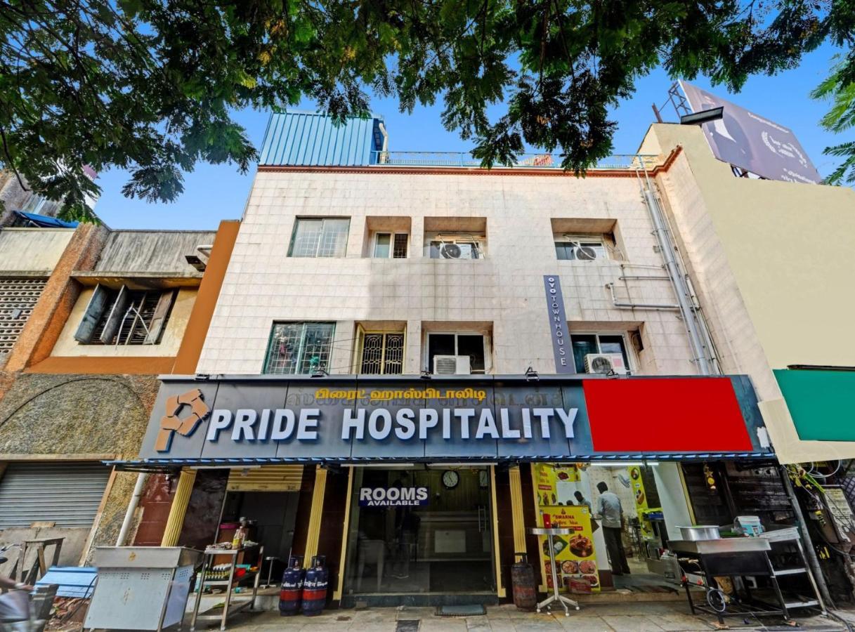 Collection O Pride Hospitality Us Consulate Hotel Ченай Екстериор снимка